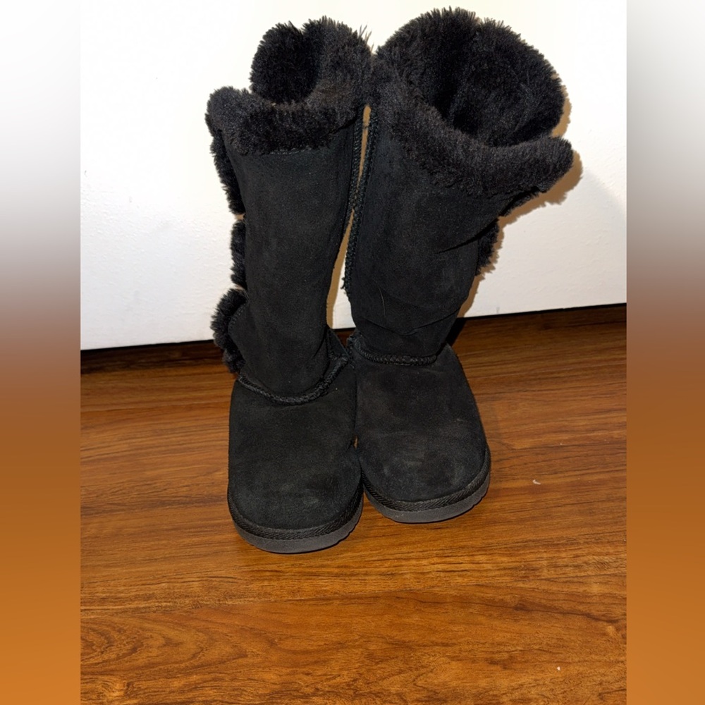 Women’s Black Faux mid calf boots